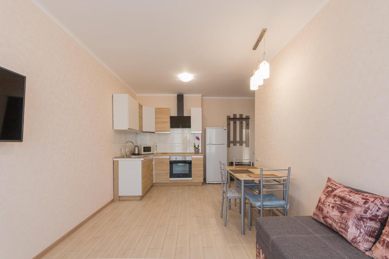 Уютная Квартира В Жк Острова Kryzhanivka Ngoại thất bức ảnh